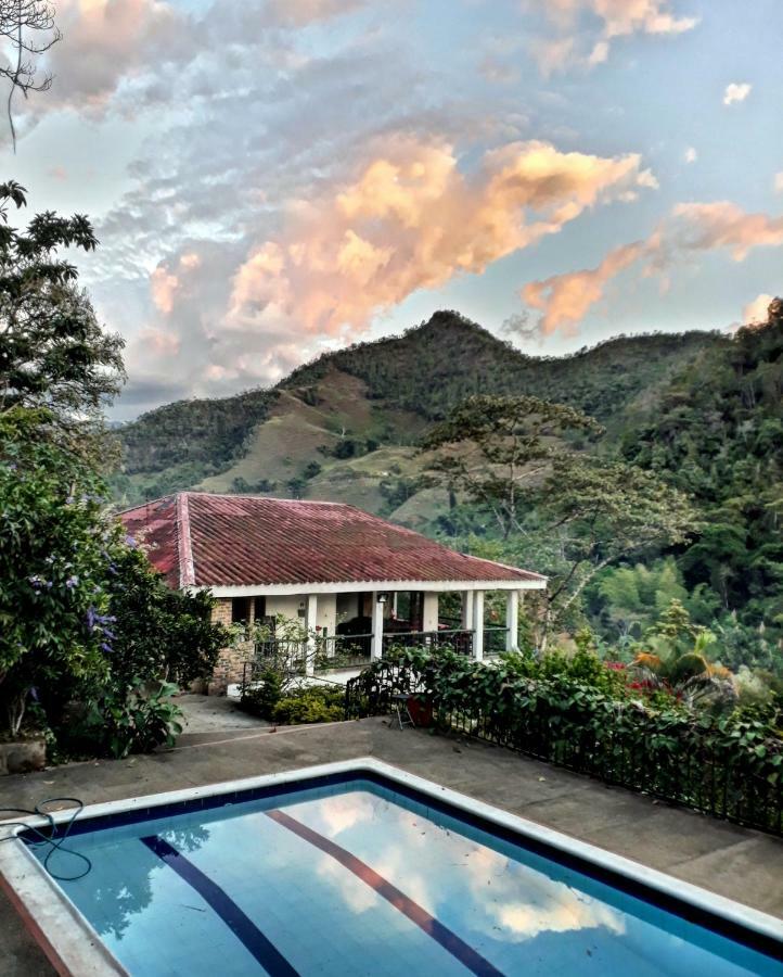 Duck House Hotel La Vega  Ngoại thất bức ảnh